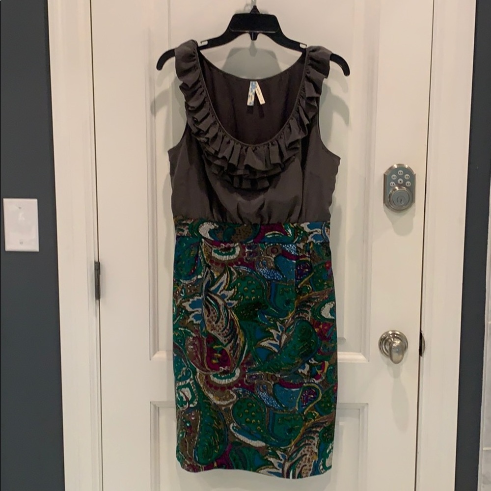 Sleeveless ruffle top printed bottom dress